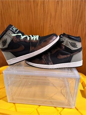Nike Air Jordan 1 Retro High OG 555088-033 Patina Black/Light Army/Sail/Mint